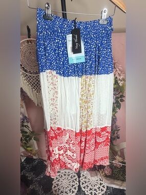 Young Threads Patchwork Red, white & blue Boho Maxi Skirt NWT Size Medium